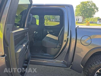 2026 Toyota Tundra SR5 Crew Cab Short Bed - miniatura 10