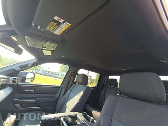 2026 Toyota Tundra SR5 Crew Cab Short Bed - miniatura 8