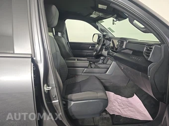 2026 Toyota Tundra SR5 Crew Cab Short Bed - miniatura 8