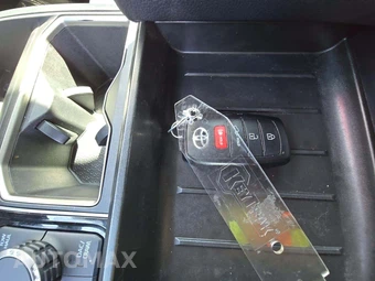 2026 Toyota Tundra SR5 Crew Cab Short Bed - miniatura 8