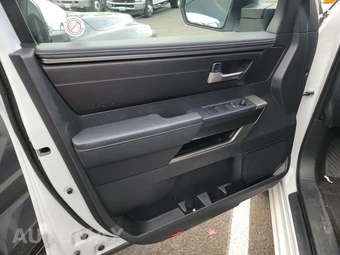 2026 Toyota Tundra SR5 Crew Cab Short Bed - miniatura 9