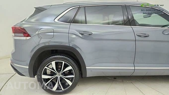 2026 Volkswagen Atlas Cross Sport 2.0T SEL Premium R-Line – miniatura 12