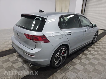 2026 Volkswagen Golf GTI SE - miniatura 4