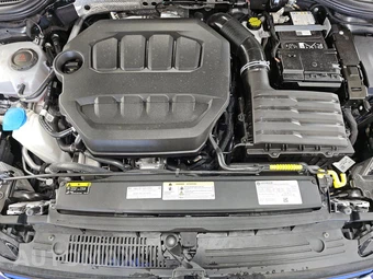 2026 Volkswagen Golf R - miniatura 15
