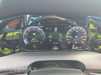 2026 Volkswagen Golf R - miniatura 9