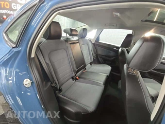2026 Volkswagen Jetta SE - miniatura 13