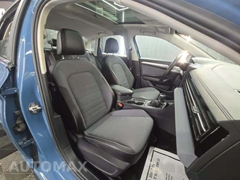 2026 Volkswagen Jetta SE - miniatura 15