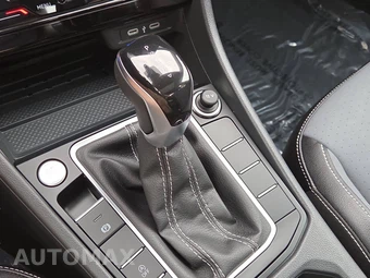 2026 Volkswagen Jetta SE - miniatura 20