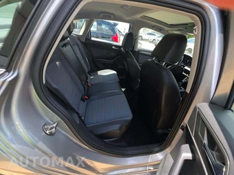 2026 Volkswagen Jetta SE - miniatura 16