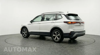 2026 Volkswagen Tiguan SE - miniatura 5