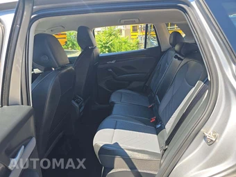 2026 Volkswagen Tiguan SE - miniatura 13