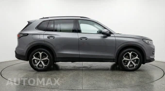 2026 Volkswagen Tiguan SE - miniatura 8