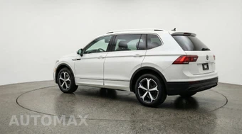 2026 Volkswagen Tiguan SE - miniatura 5
