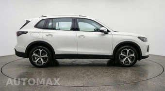 2026 Volkswagen Tiguan SE - miniatura 8