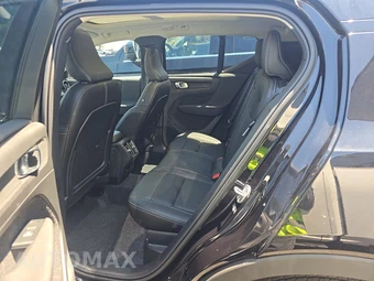 2026 Volvo XC40 B5 Core – miniatura 13