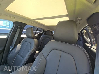 2026 Volvo XC40 B5 Core – miniatura 18