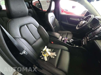 2026 Volvo XC40 B5 Plus - miniatura 18