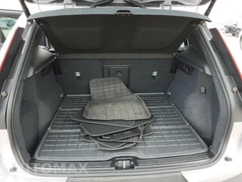 2026 Volvo XC40 B5 Plus – miniatura 7