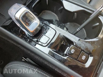 2026 Volvo XC40 B5 Plus – miniatura 19