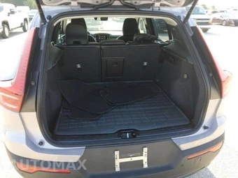 2026 Volvo XC40 B5 Plus – miniatura 23