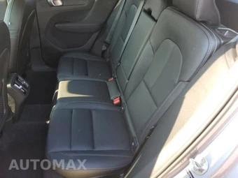 2026 Volvo XC40 B5 Plus – miniatura 8