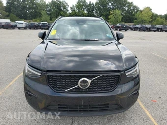 2026 Volvo XC40 B5 Plus – miniatura 2