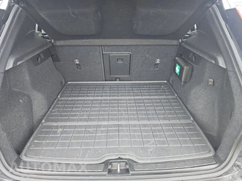 2026 Volvo XC40 B5 Plus – miniatura 11