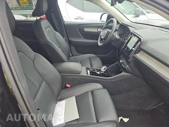 2026 Volvo XC40 B5 Plus – miniatura 14