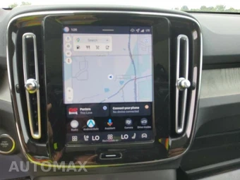 2026 Volvo XC40 B5 Plus – miniatura 10