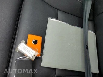 2026 Volvo XC40 B5 Plus – miniatura 13