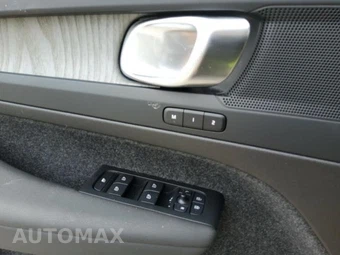 2026 Volvo XC40 B5 Plus – miniatura 16