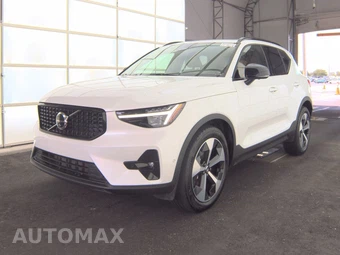 2026 Volvo XC40 B5 Plus