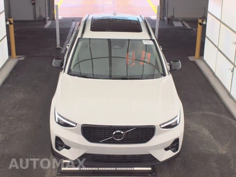 2026 Volvo XC40 B5 Plus - miniatura 2