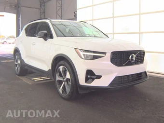 2026 Volvo XC40 B5 Plus - miniatura 3