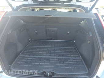2026 Volvo XC40 B5 Plus - miniatura 16