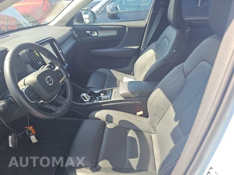 2026 Volvo XC40 B5 Plus - miniatura 7