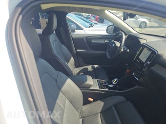2026 Volvo XC40 B5 Plus - miniatura 8
