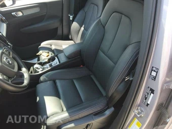 2026 Volvo XC40 B5 Plus – miniatura 13