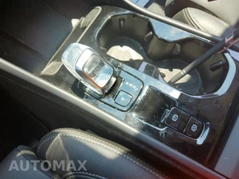 2026 Volvo XC40 B5 Plus – miniatura 18