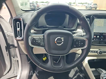 2026 Volvo XC40 B5 Plus - miniatura 10