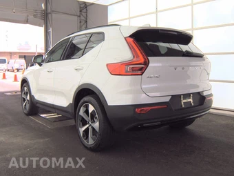 2026 Volvo XC40 B5 Plus - miniatura 6