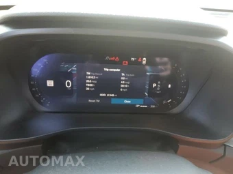 2026 Volvo XC40 B5 Plus – miniatura 14
