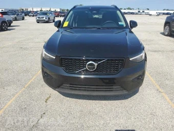 2026 Volvo XC40 B5 Plus – miniatura 2