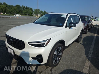 2026 Volvo XC40 B5 Plus - samochód z USA z aukcji Manheim, oferta Kup Teraz w AUTOMAX