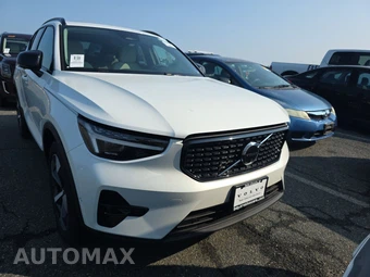 2026 Volvo XC40 B5 Plus - miniatura 2