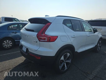 2026 Volvo XC40 B5 Plus - miniatura 4