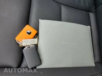 2026 Volvo XC40 B5 Plus – miniatura 13