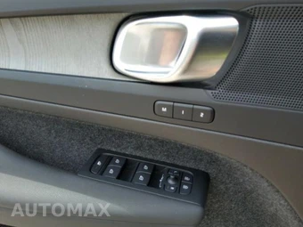 2026 Volvo XC40 B5 Plus – miniatura 16