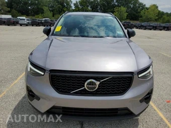 2026 Volvo XC40 B5 Plus – miniatura 2