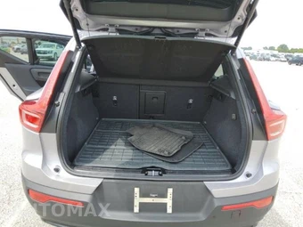 2026 Volvo XC40 B5 Plus – miniatura 7